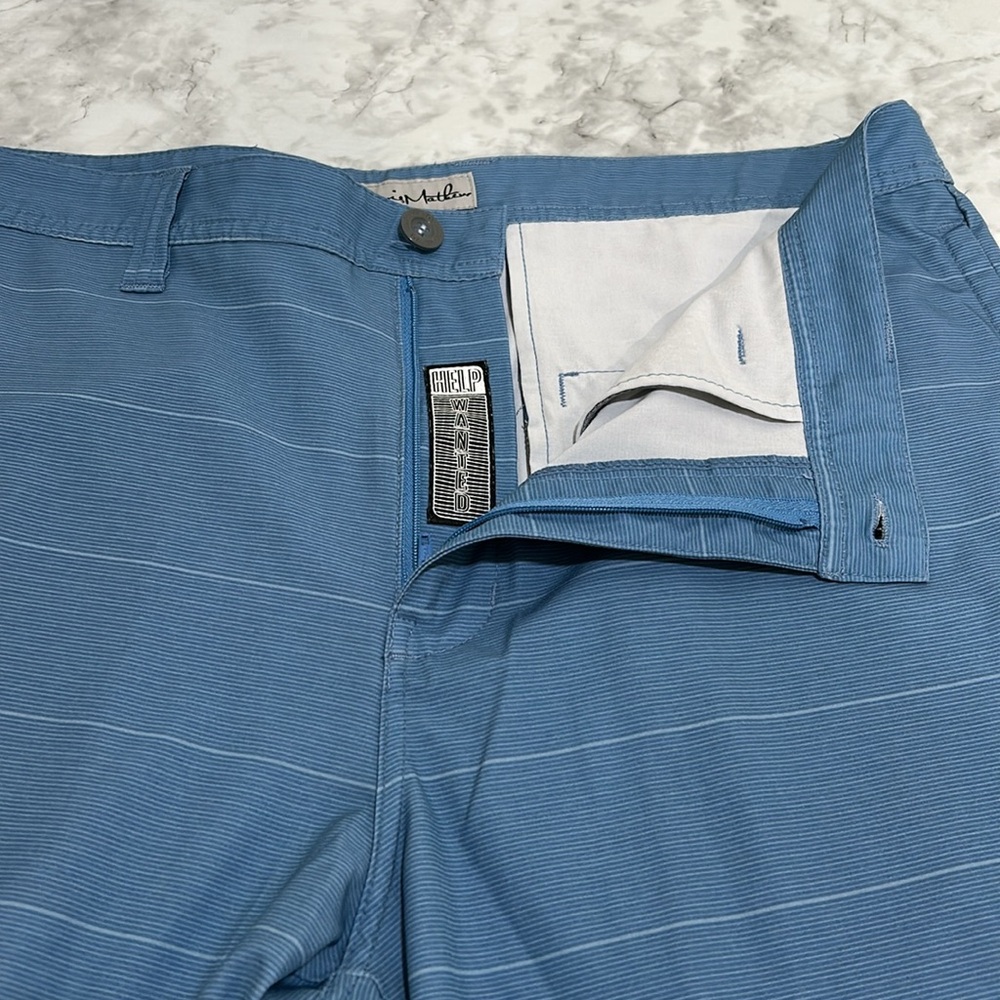 TRAVIS MATHEW MEN CASUAL BLUE PLAID SHORTS Sz 36 - Picture 8 of 9